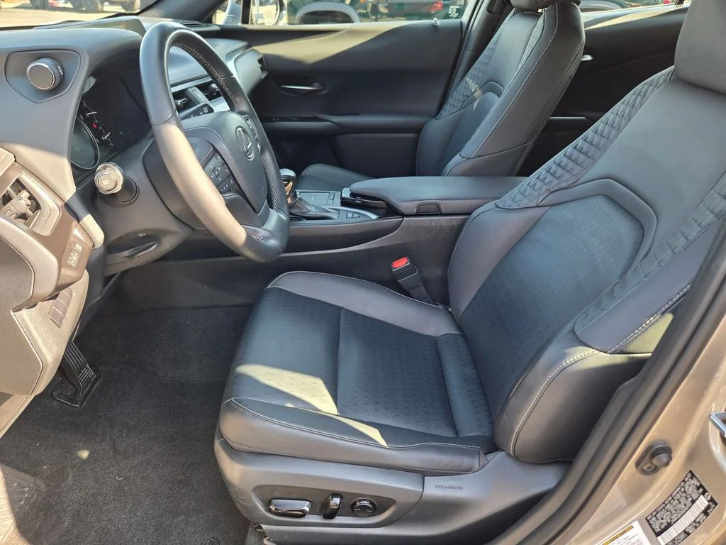 Used 2022 Silver Lexus 250h Base image 15