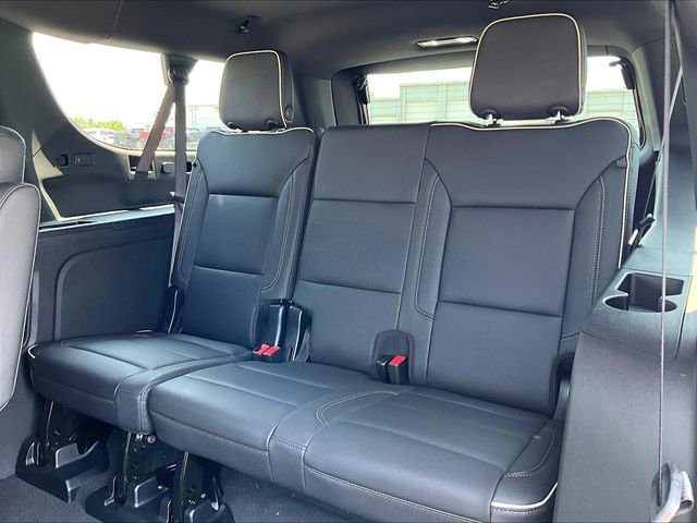 2025 Chevrolet Suburban Premier - Photo 14