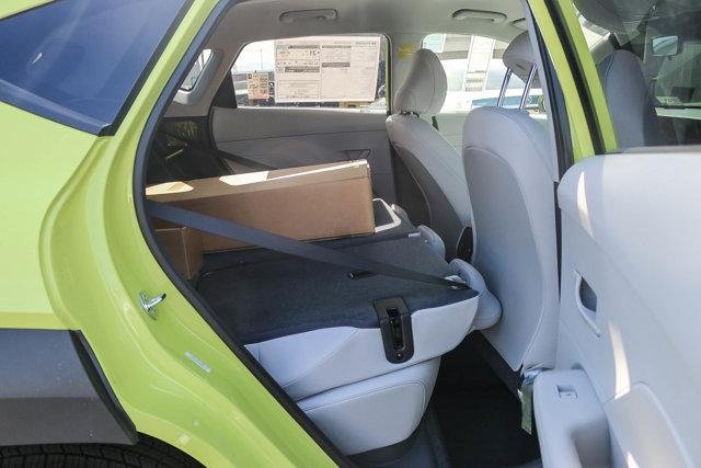 2025 Hyundai Kona SEL - Photo 17