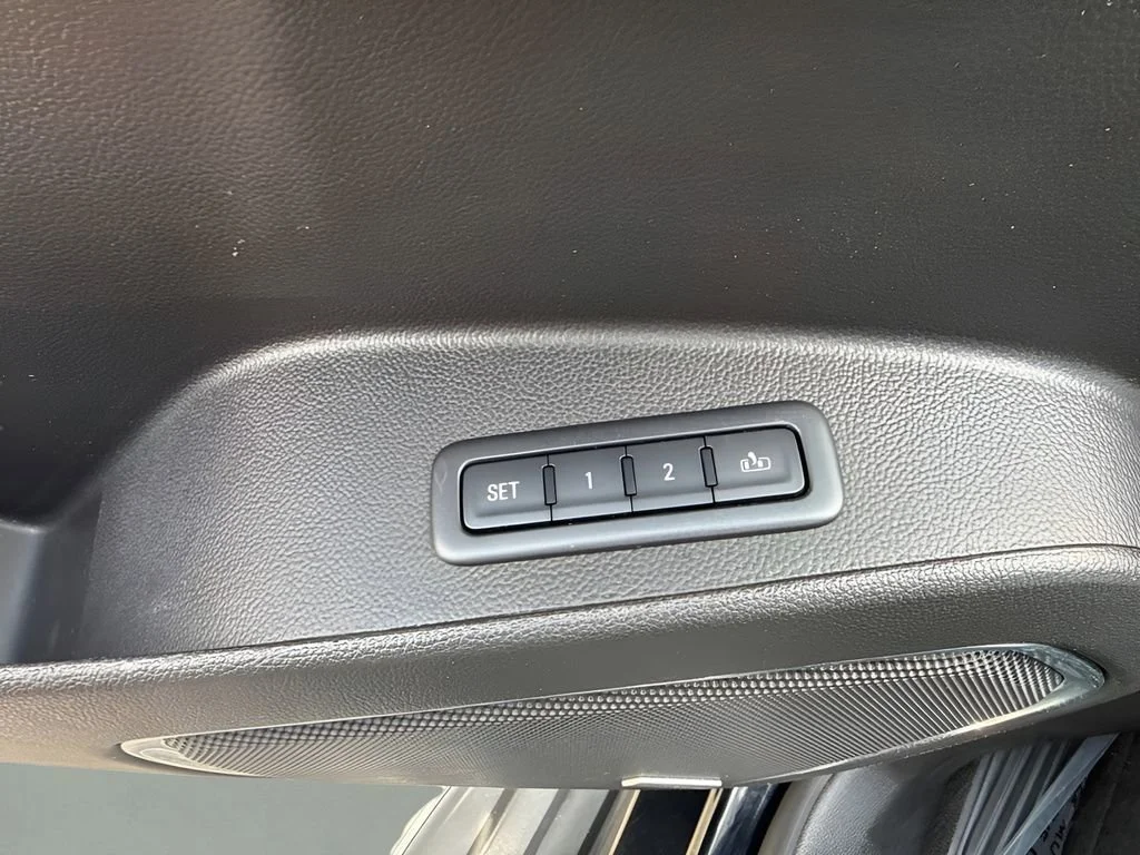 Used 2016 BLACK Chevrolet LTZ image 11