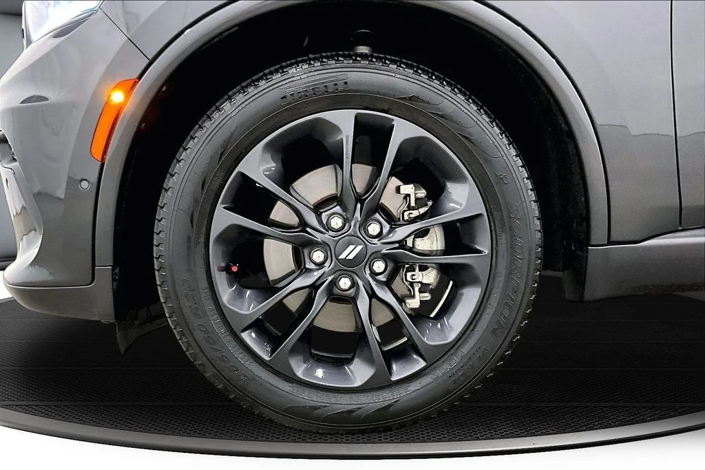 Used 2025 Gray Dodge R/T Plus image 33