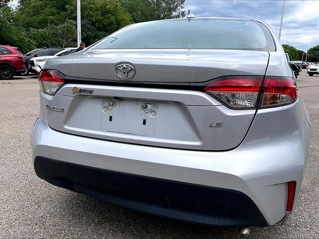 Used 2023 Silver Toyota LE image 10