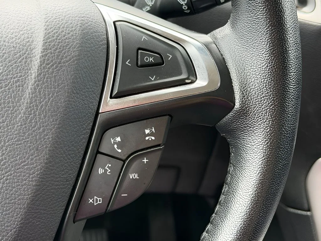 Used 2024 White Ford SEL image 15