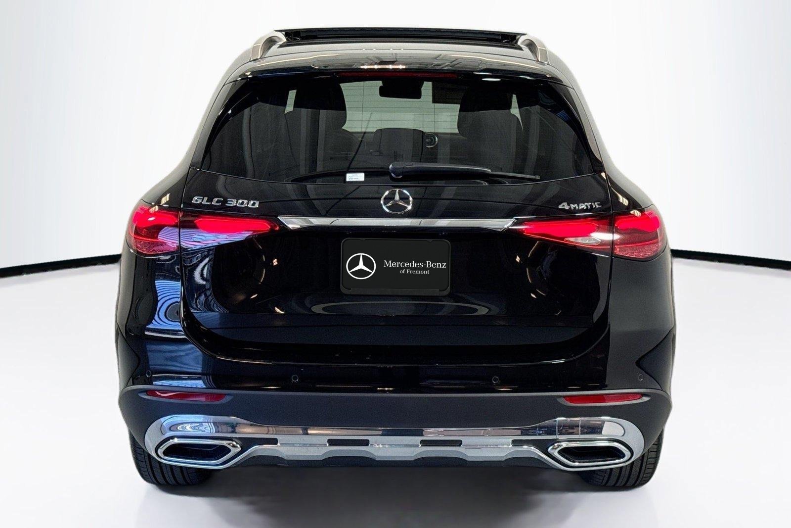 New 2026 Black Mercedes-Benz GLC 300 image 6
