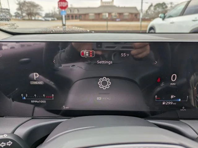 New 2026 Gray Nissan SR image 26