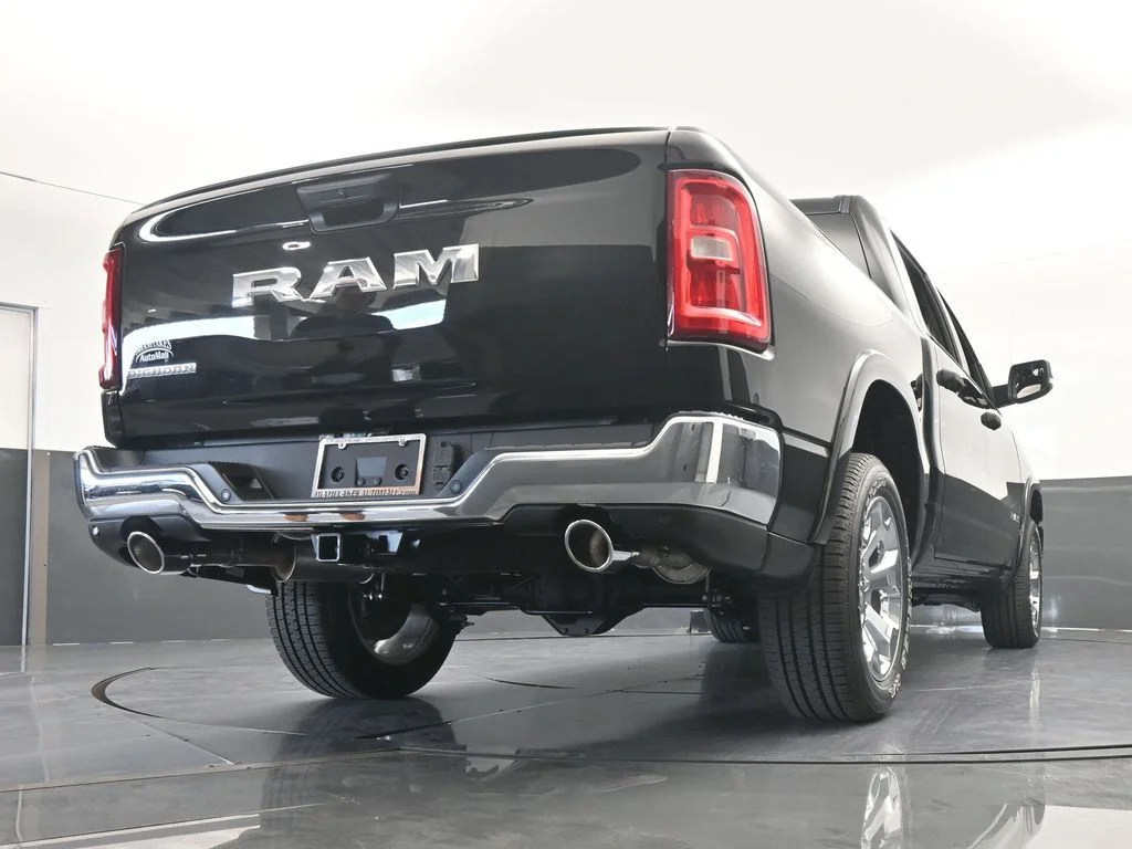 New 2026 Diamond Black Crystal Pearl-Coat Exterior Paint RAM Big Horn/Lone Star image 53