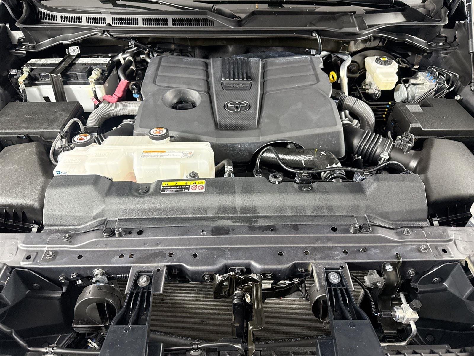 Used 2025 Magnetic Gray Metallic Toyota SR5 image 42