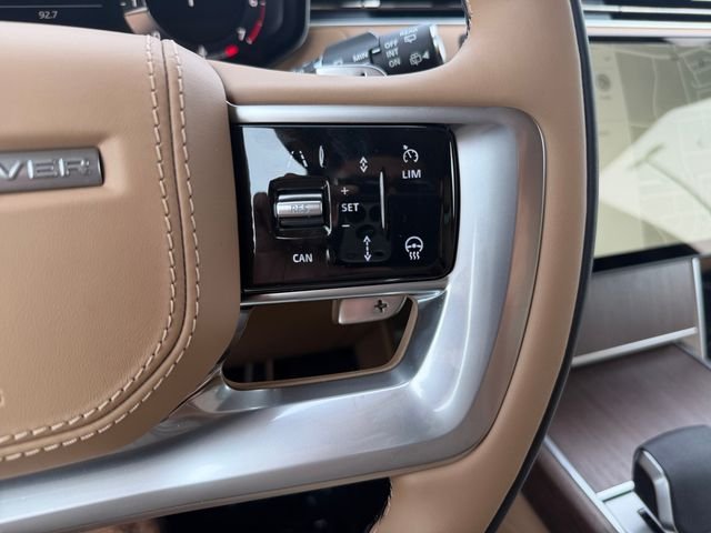 New 2026 Eiger Grey Land Rover SE image 23