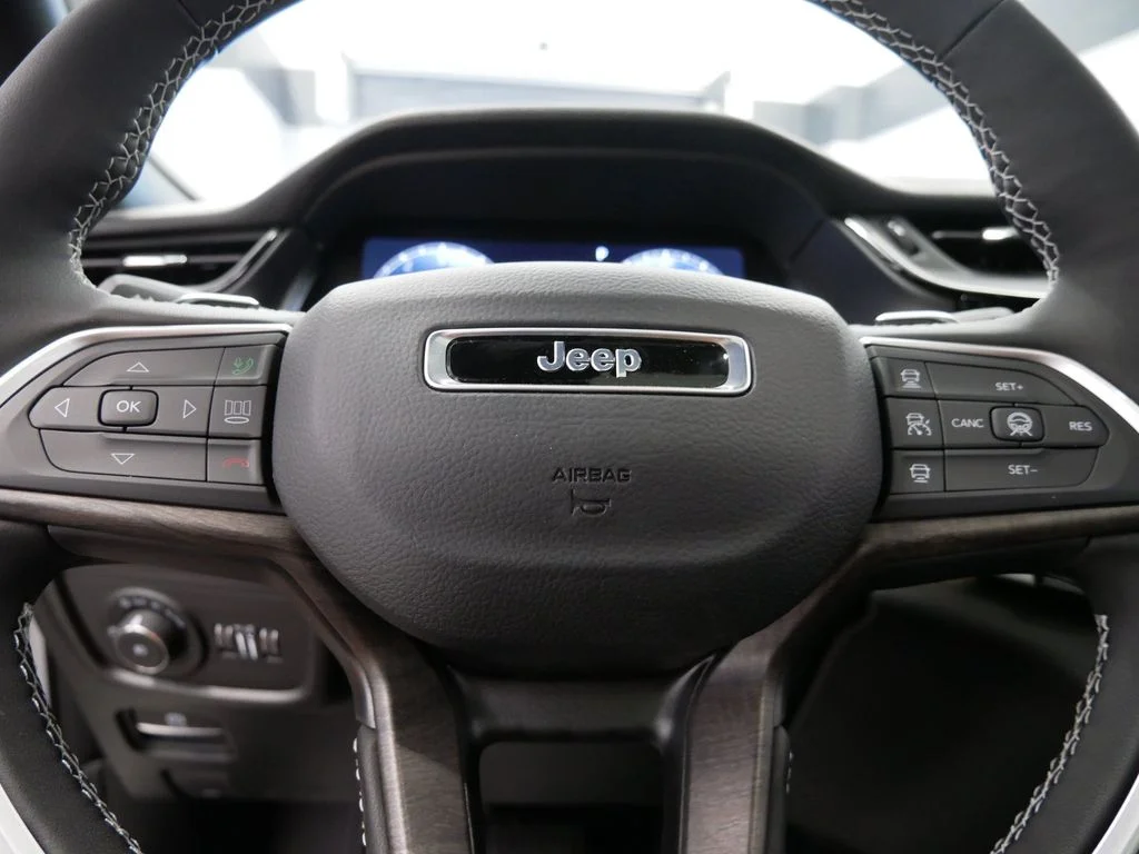 New 2026 Bright White Clearcoat Jeep Limited Reserve image 22