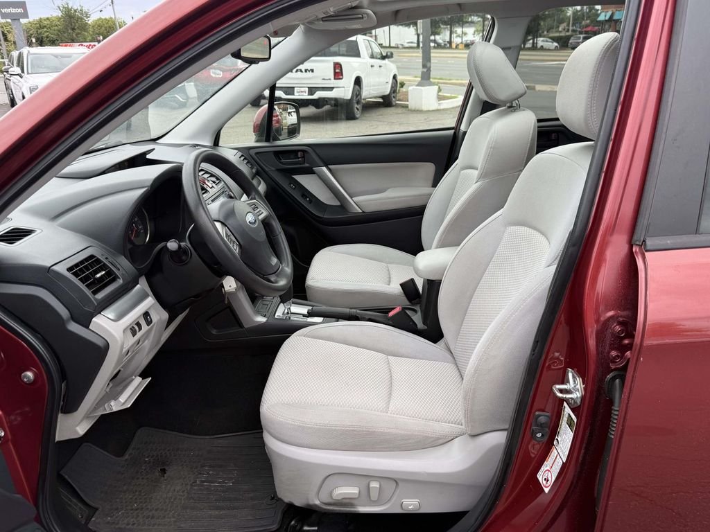 Used 2015 Venetian Red Pearl Subaru 2.5i Premium image 14