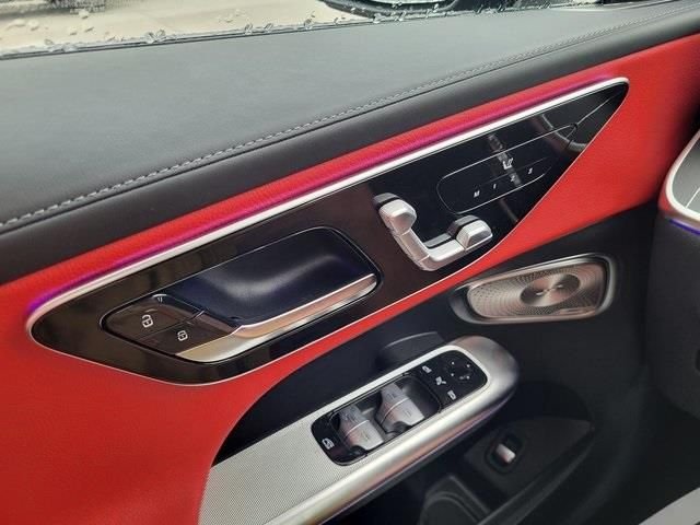 Used 2026 Gray Mercedes-Benz GLC 300 image 28