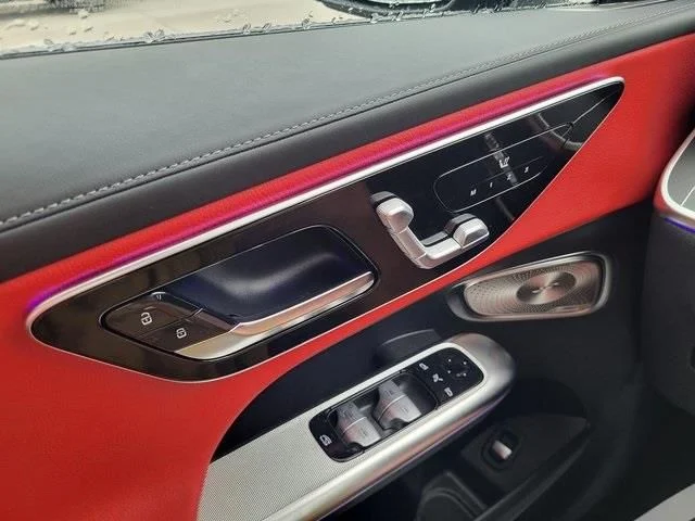 Used 2026 Gray Mercedes-Benz GLC 300 image 28