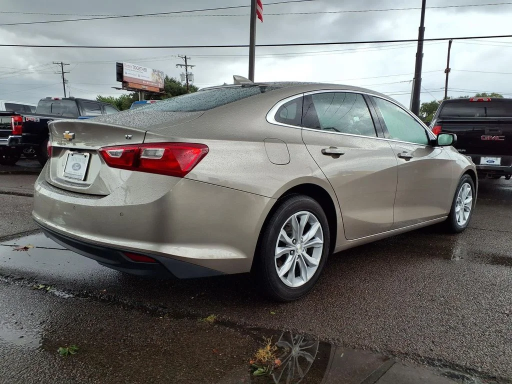 Used 2025 Gray Chevrolet LT image 16