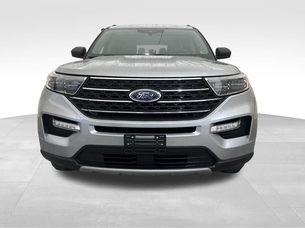 Used 2023 Silver Ford XLT image 9