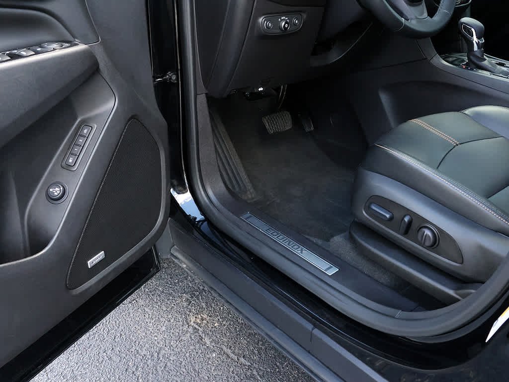 Used 2024 Mosaic Black Metallic Chevrolet Premier image 24