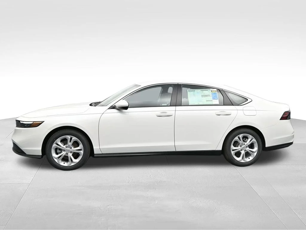 New 2026 Platinum White Pearl Honda LX image 4
