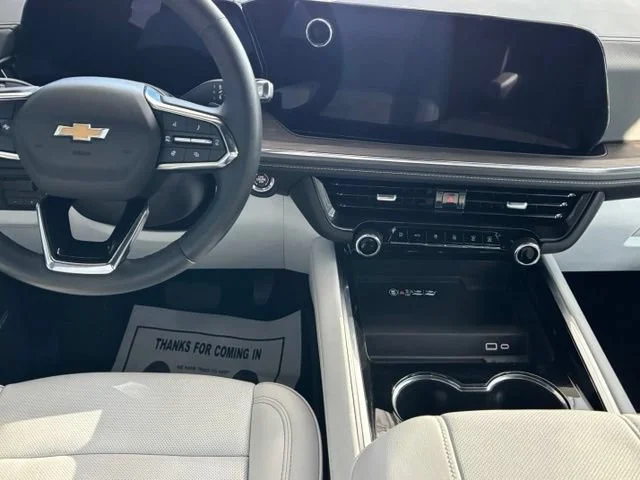 Certified Used 2026 Polar White Tricoat Chevrolet Premier image 17