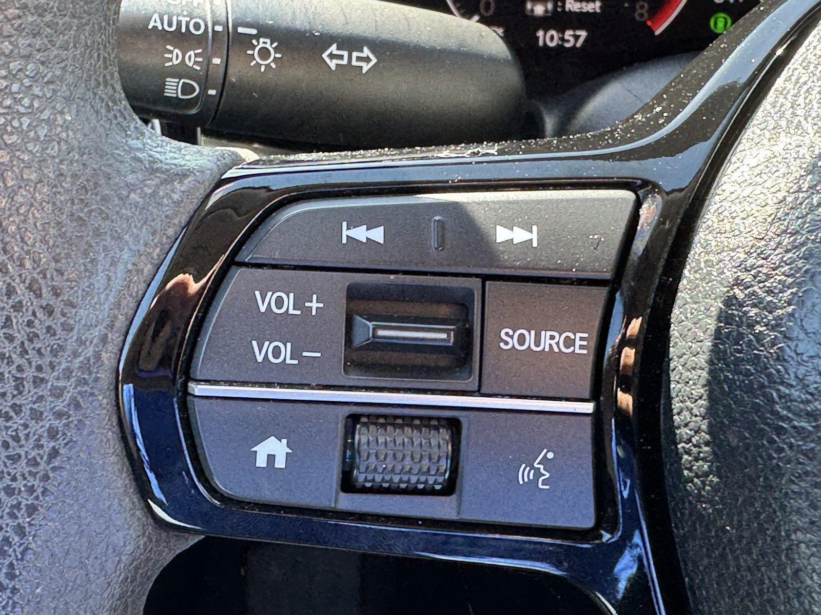 Used 2025  Honda LX image 20