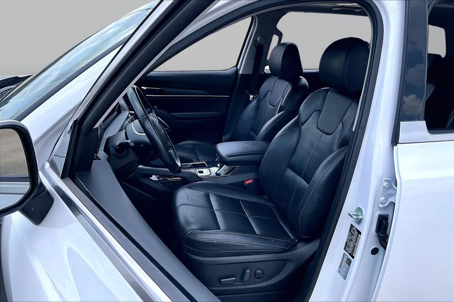 Pre-Owned 2024 Kia Telluride EX