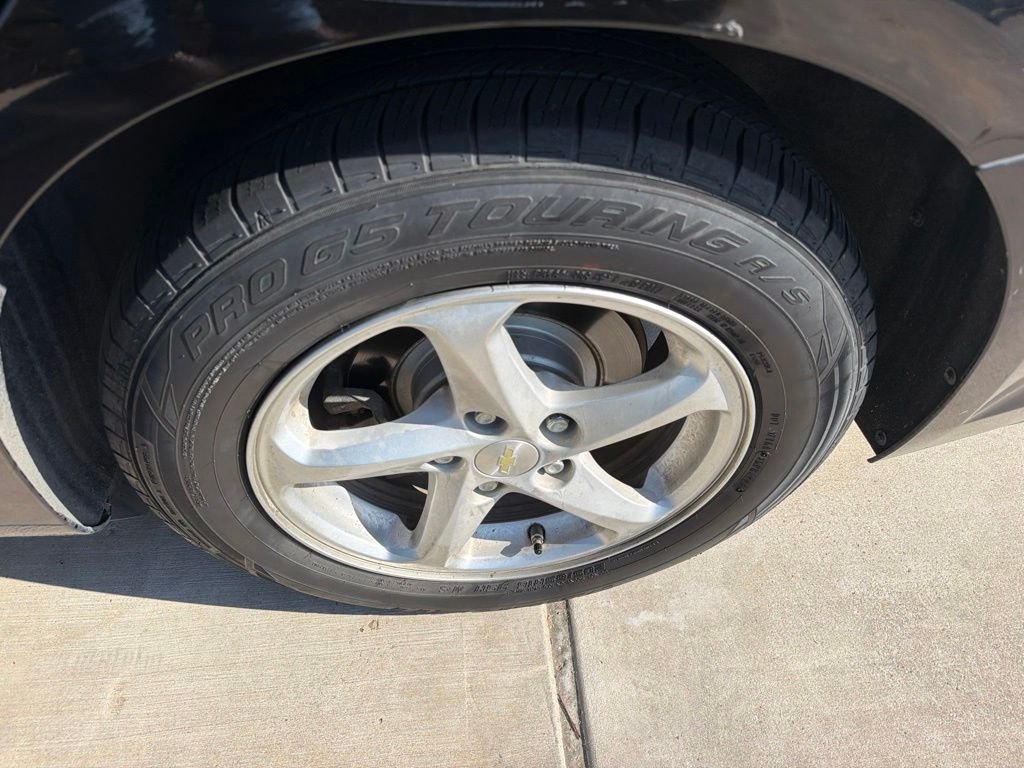 Used 2018 Black Chevrolet LS image 8