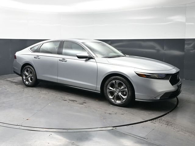 Certified Used 2024 Solar Silver Metallic Honda EX image 3