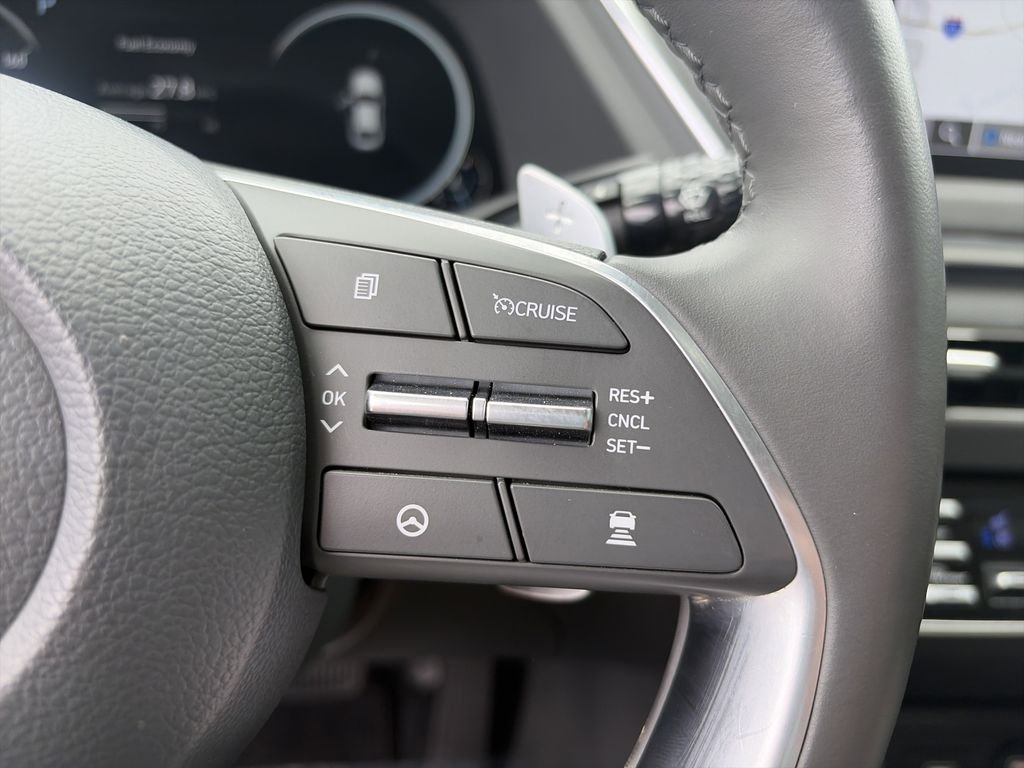 Used 2023 Gray Hyundai Limited image 22