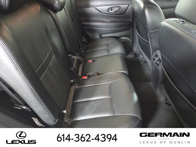Used 2016 Silver Nissan SL image 21