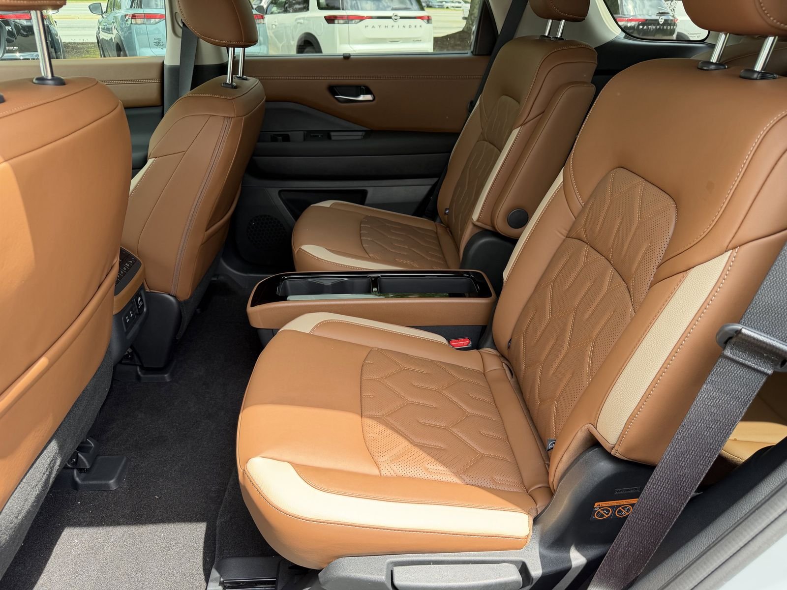 New 2026 Gray Nissan Platinum image 25