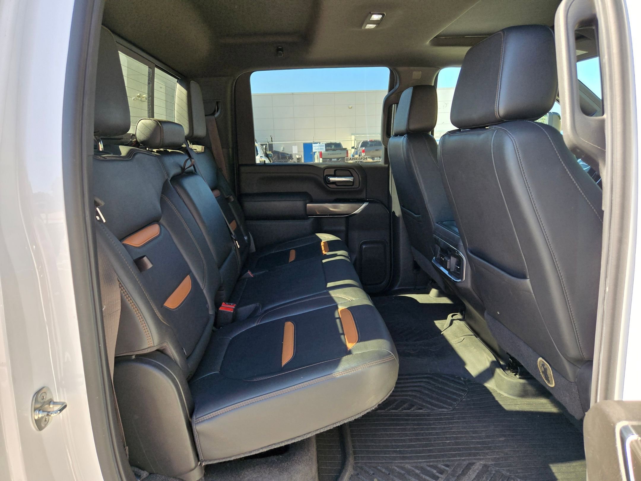 Used 2022 Summit White GMC AT4 image 25