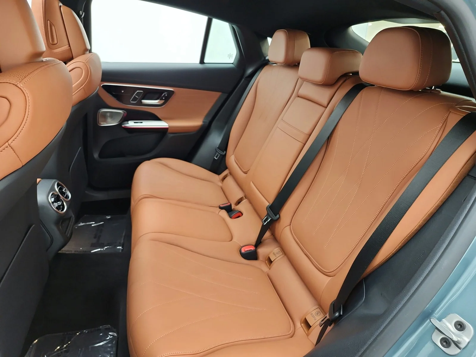Used 2025 Verde Silver Metallic Mercedes-Benz AMG® GLC 63 S E Performance 4MATIC Coupe image 13