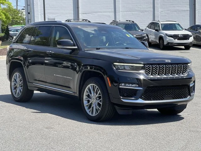 Used 2022 Black Jeep Summit image 15