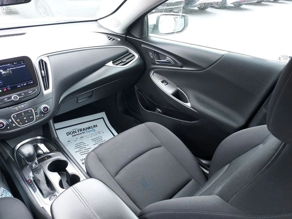 Used 2024 White Chevrolet LT image 11