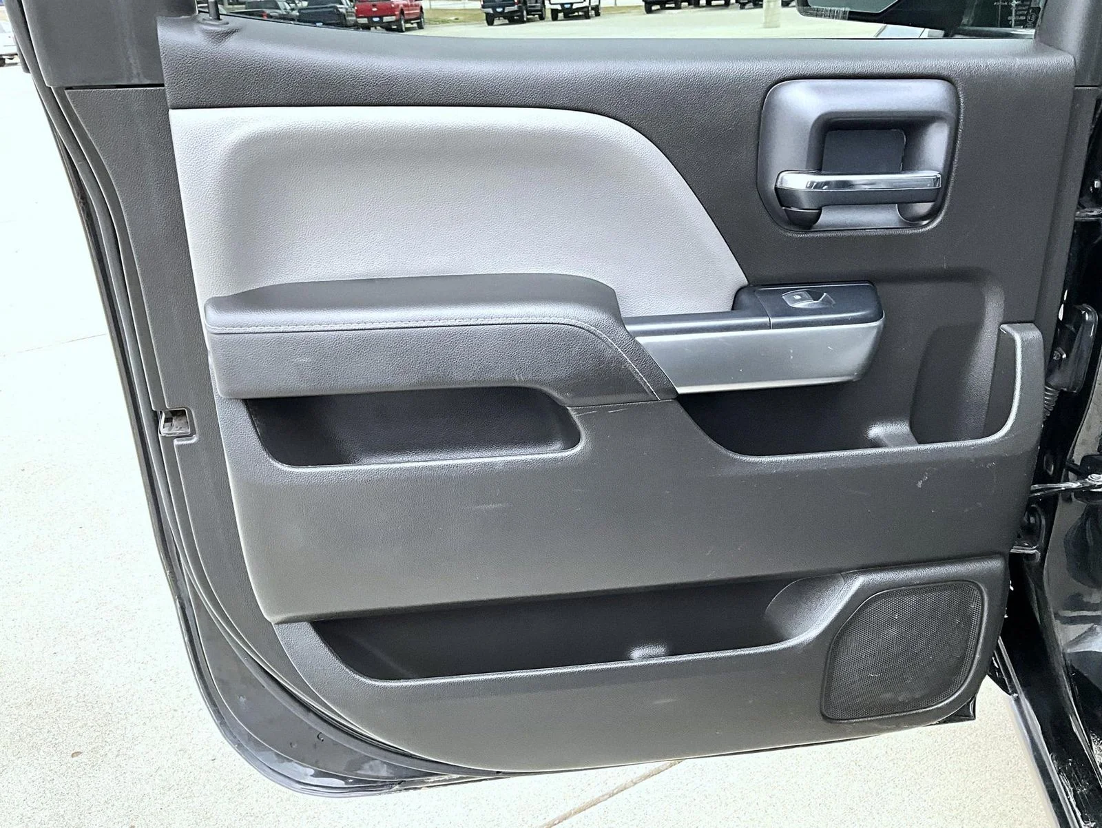 Used 2018 Black Chevrolet LT image 21