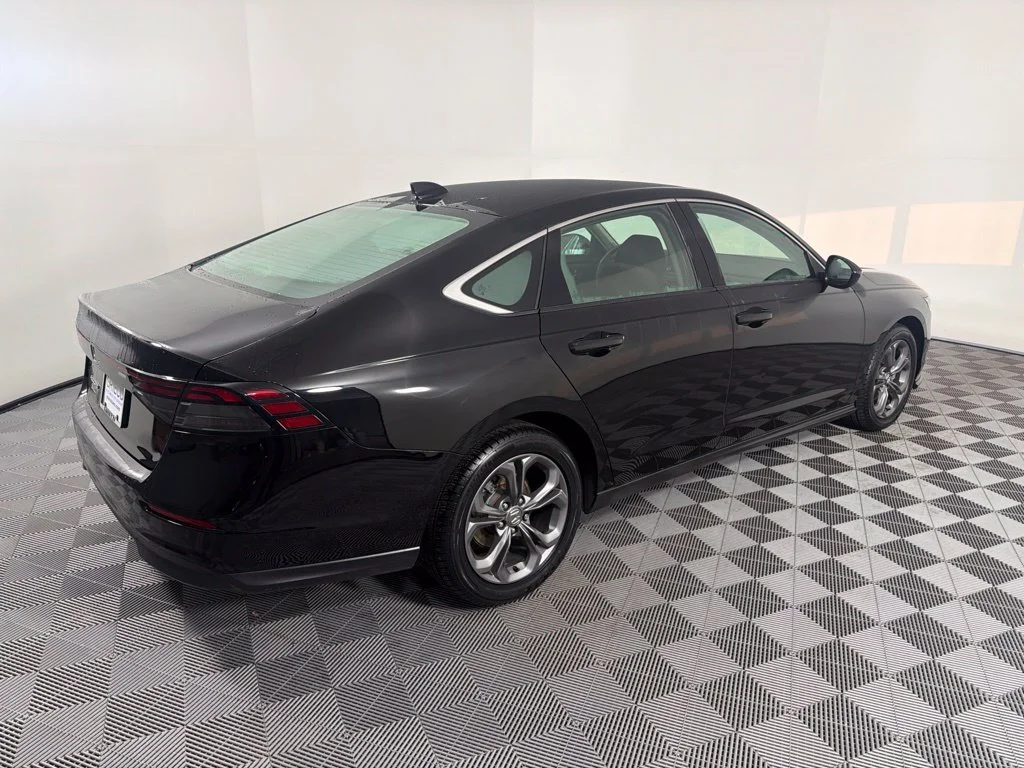 Used 2024 Crystal Black Pearl Honda EX image 8
