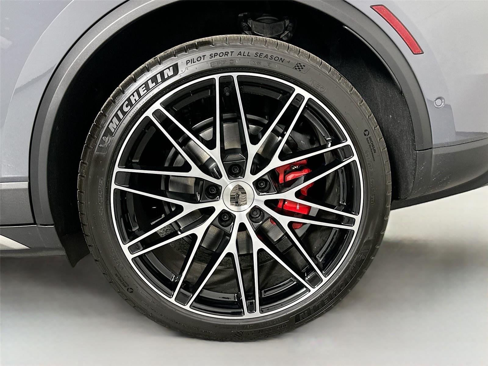 Used 2025 Slate Grey Neo Porsche Turbo image 12