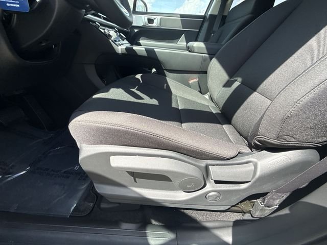 New 2026 Silver Hyundai SE image 12
