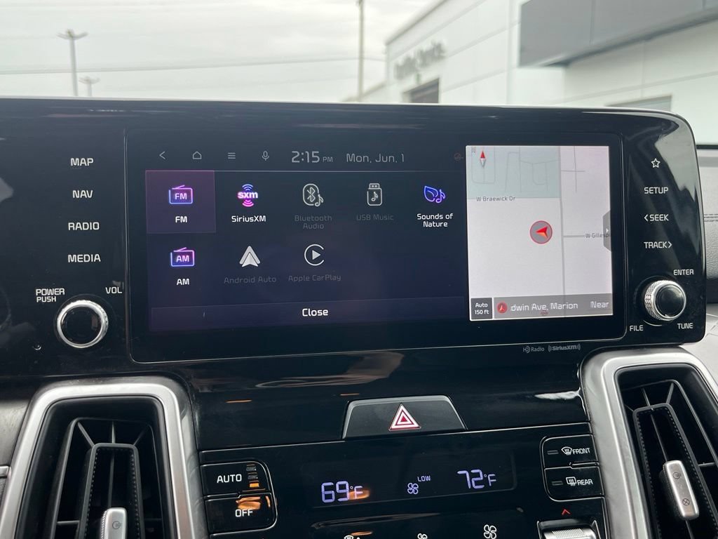 Used 2022 White Kia S image 44