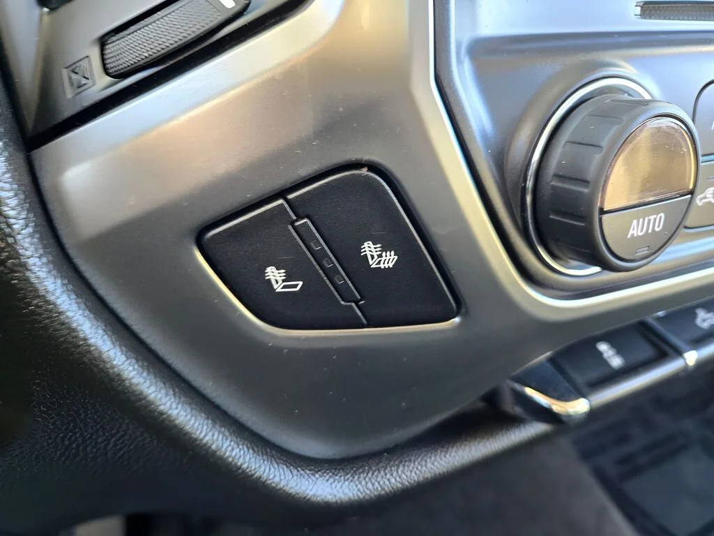 Used 2017 Silver Chevrolet LT image 22