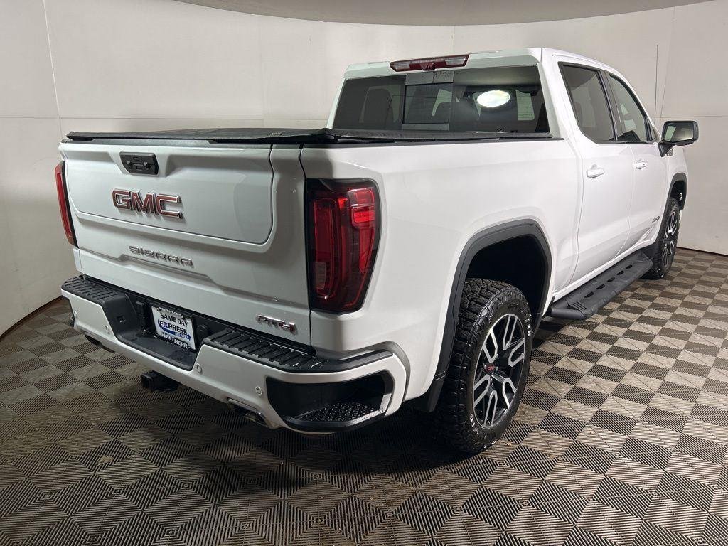 Used 2025 Summit White GMC AT4 image 8