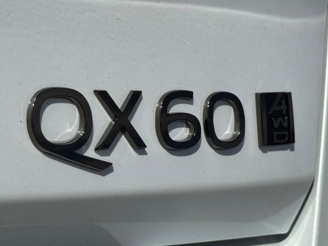New 2027 2T RAD WHT INFINITI Autograph AWD image 10