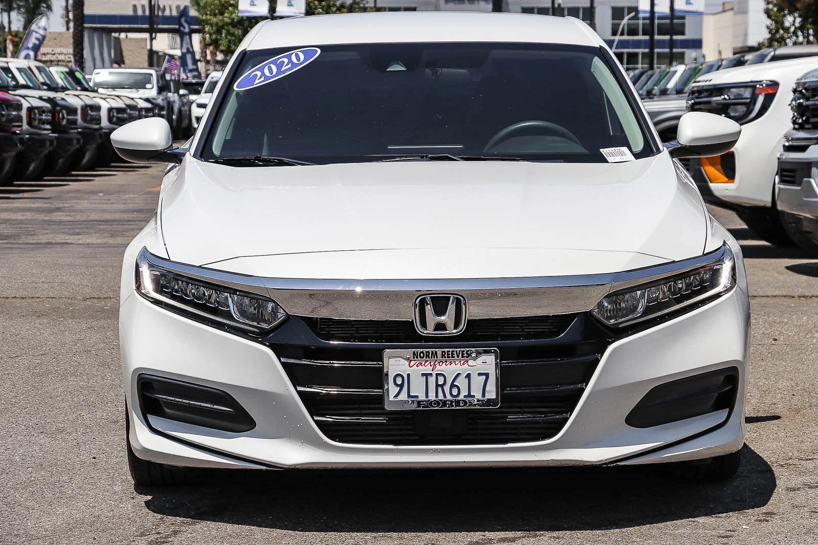 Used 2020 Platinum White Pearl Honda LX image 2
