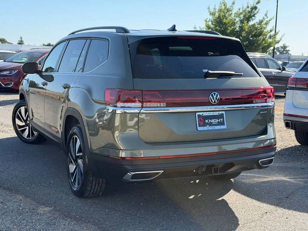New 2026  Volkswagen SE w/Technology image 10