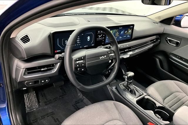 2025 Kia K4 EX - Photo 15