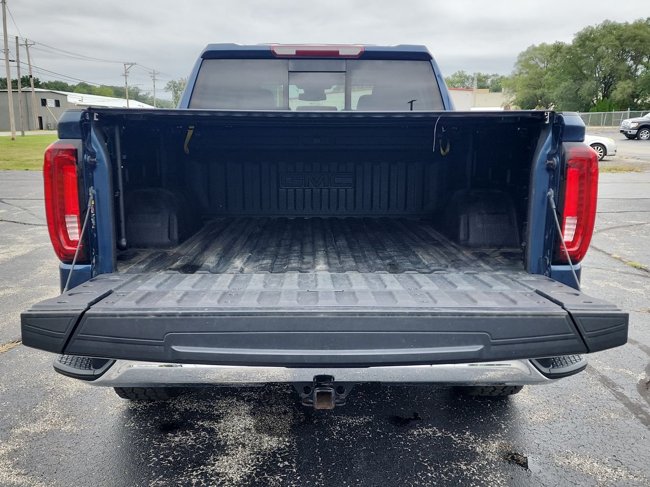 Used 2022 Blue GMC SLT image 24