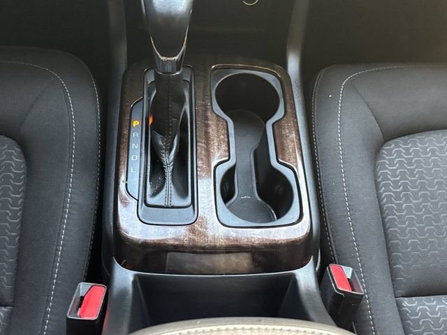 Used 2022 DESERT SAND METALLIC GMC 2WD Elevation image 6