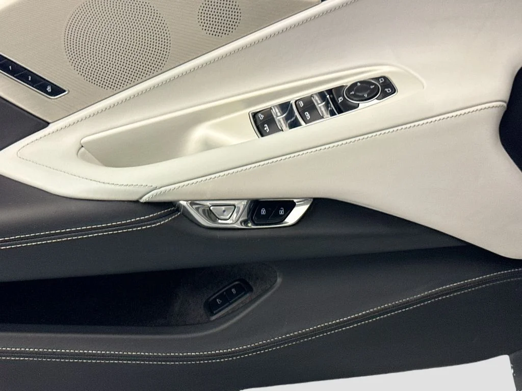 Used 2020 Silver Chevrolet Stingray image 17
