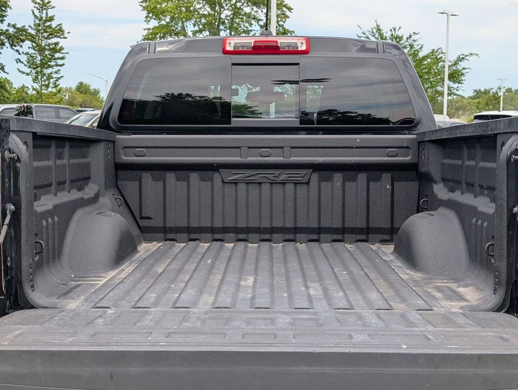 Used 2022  Chevrolet ZR2 image 7