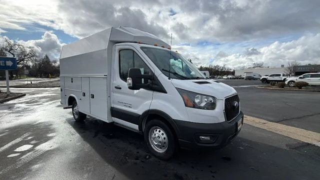Used 2024 White Ford Base image 2
