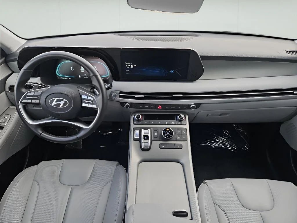 Used 2025 Abyss Black Pearl Hyundai SEL image 20