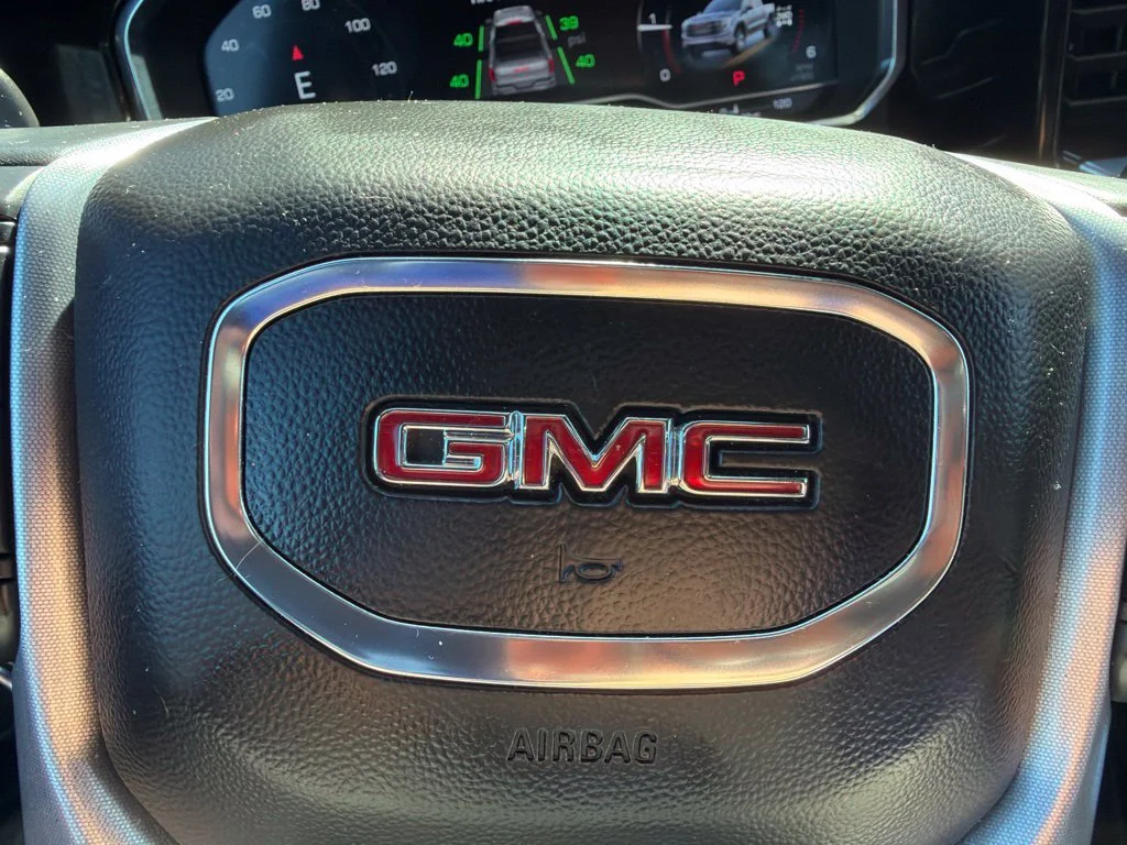 Used 2023 Summit White GMC SLT image 17